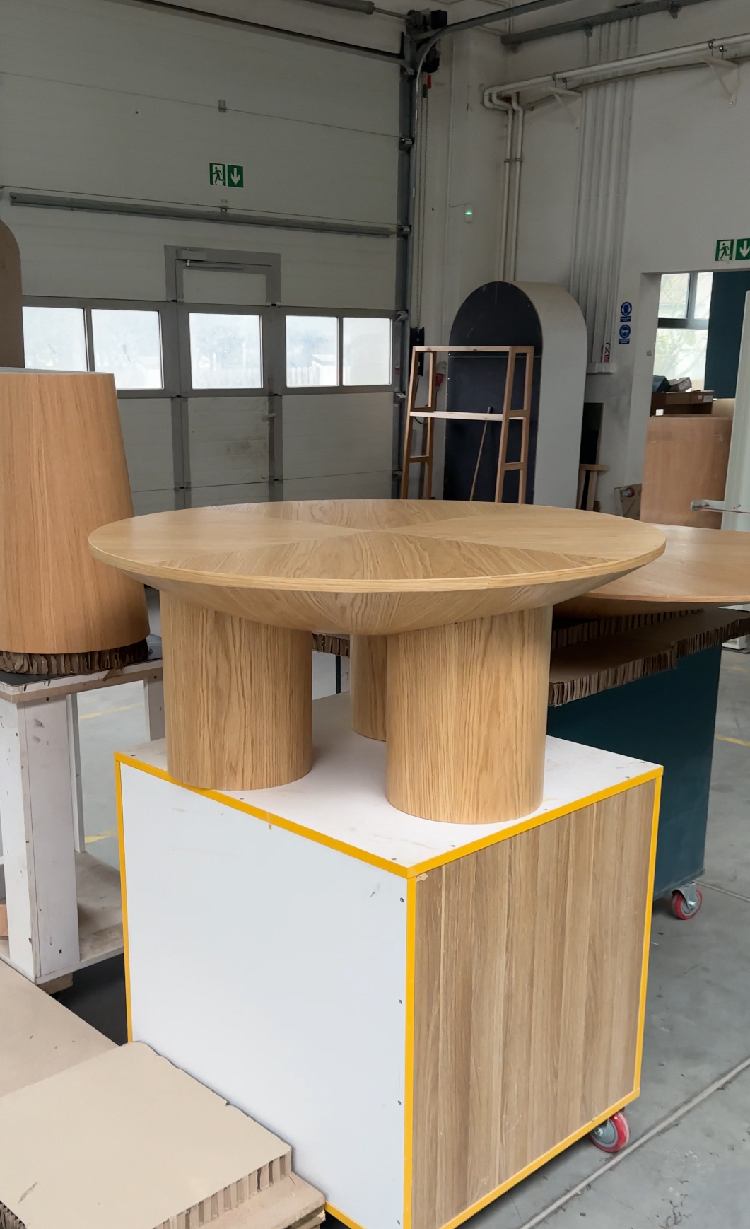 Okrągły stolik kawowy BOWL