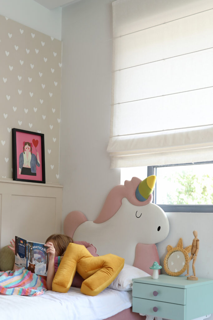 Łóżko dziecięce jednorożec UNICORN LEGS TEXTI