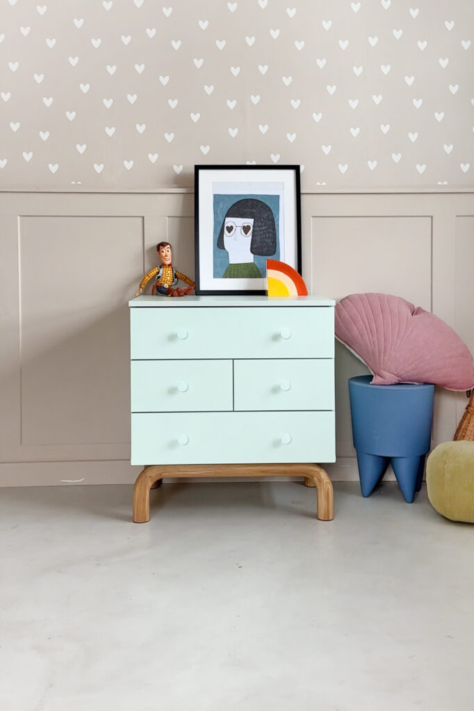 Mała komoda dla dzieci FLOW